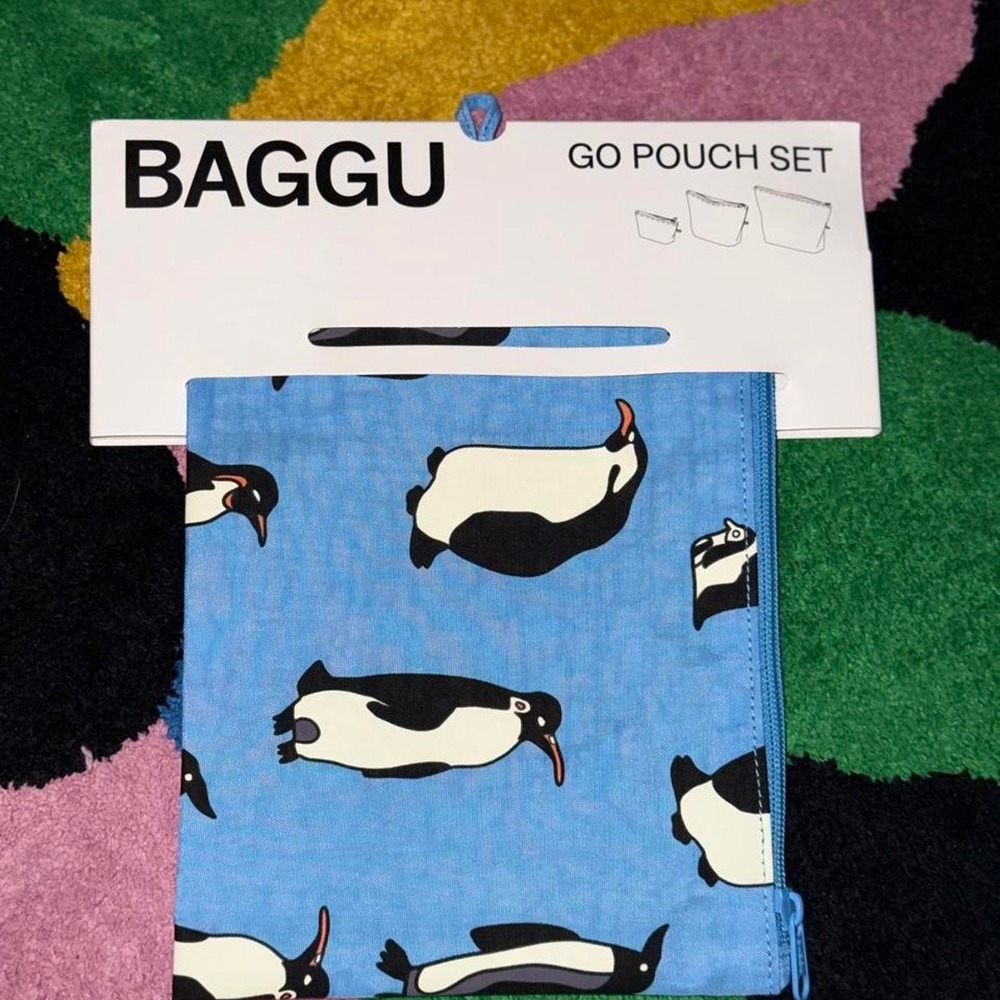 NWT BAGGU Vacation Animals Medium Go Pouch